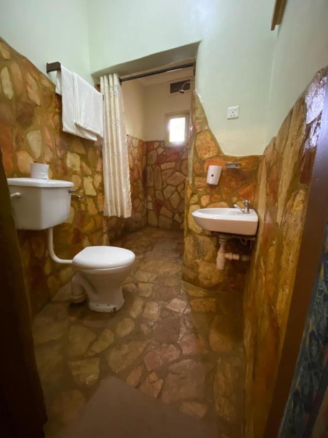 Afro Smile Hotel And Guest House-Jinja Exterior foto