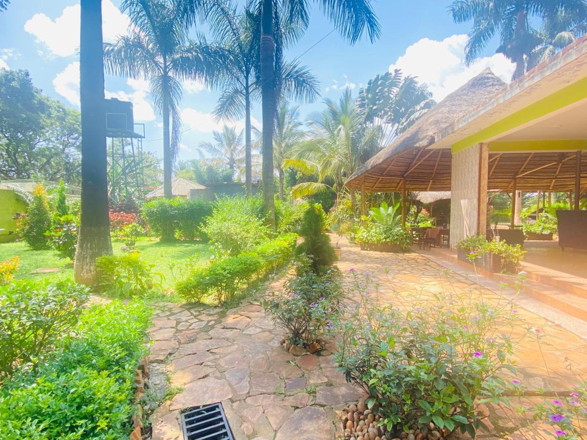 Afro Smile Hotel And Guest House-Jinja Exterior foto
