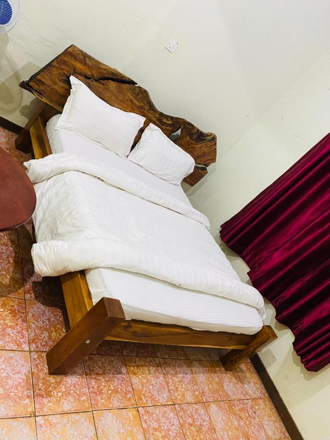 Afro Smile Hotel And Guest House-Jinja Exterior foto