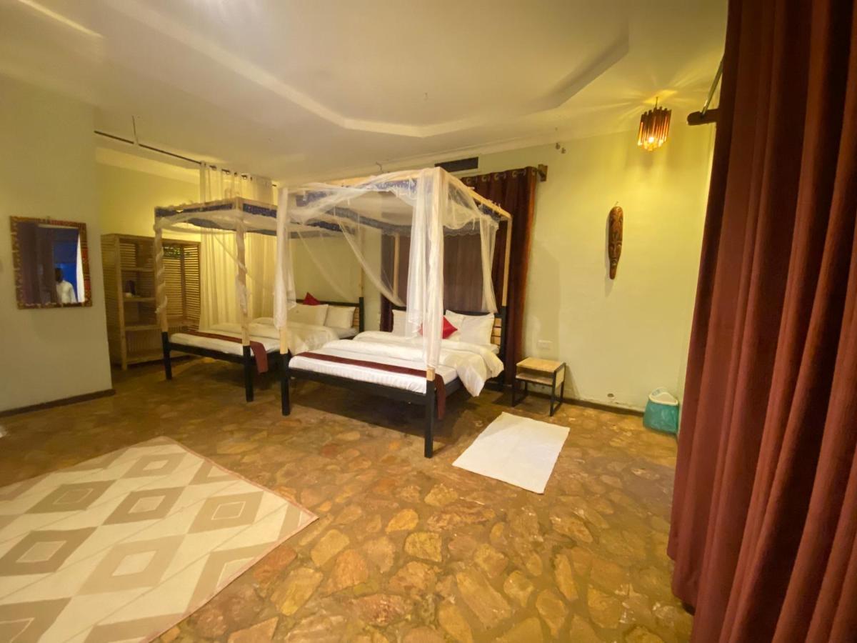 Afro Smile Hotel And Guest House-Jinja Exterior foto